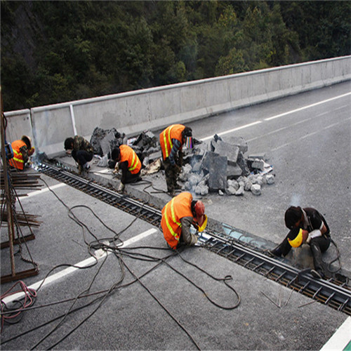 成都橋梁伸縮縫安裝如何才能更好？